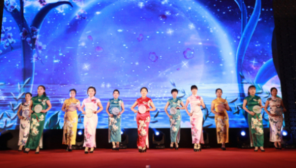 1579137537120110.jpg 13月亮的思念.jpg